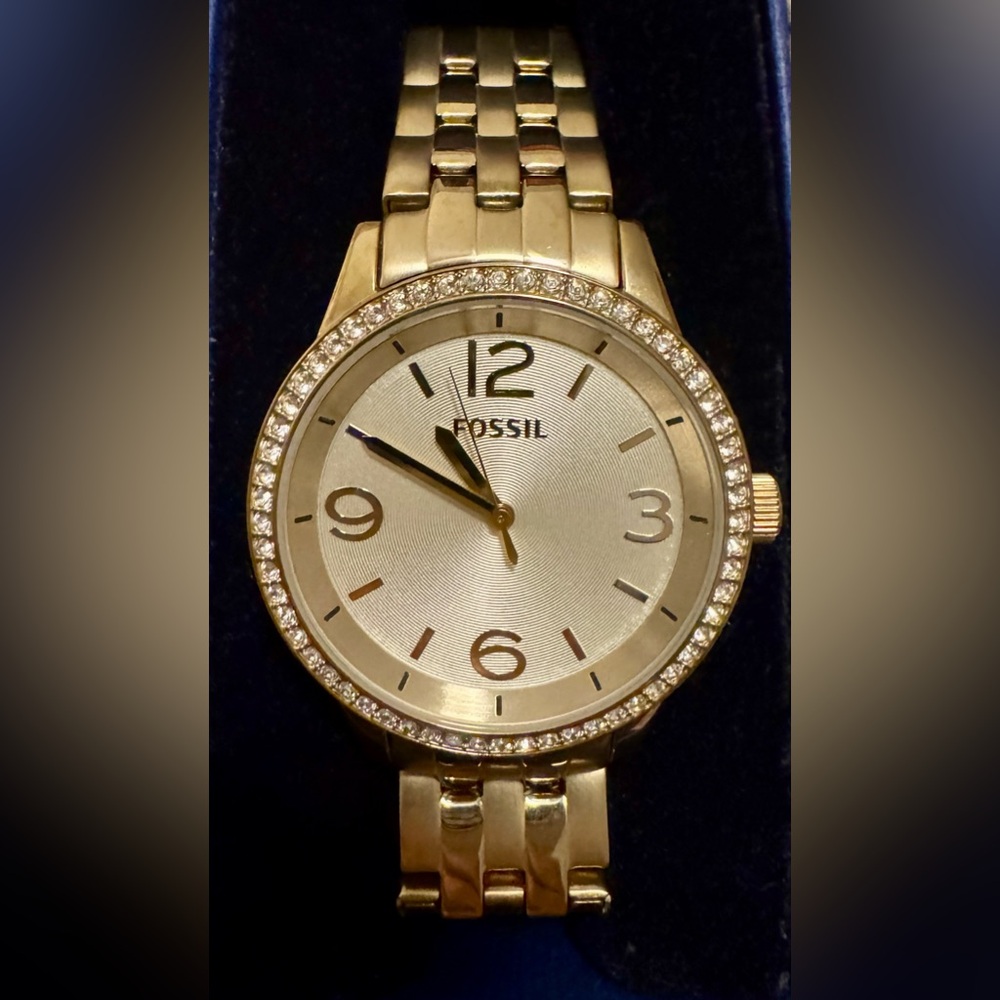 Fossil BQ1418 Women's Stainless Steel Quartz Watch-Rose Gold